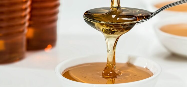 Honey: Nature’s Miracle Commodity with 5 Health Benefits